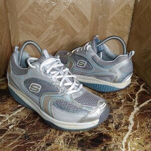 Skechers women's shape ups walking toning shoes sneakers silver size 9
